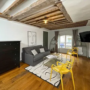 Appartement 1596 - Le Marais - Cosy, Paris