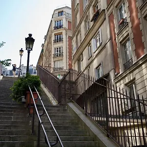 Apartamento Duplex De Charme Au Coeur De Montmartre, París