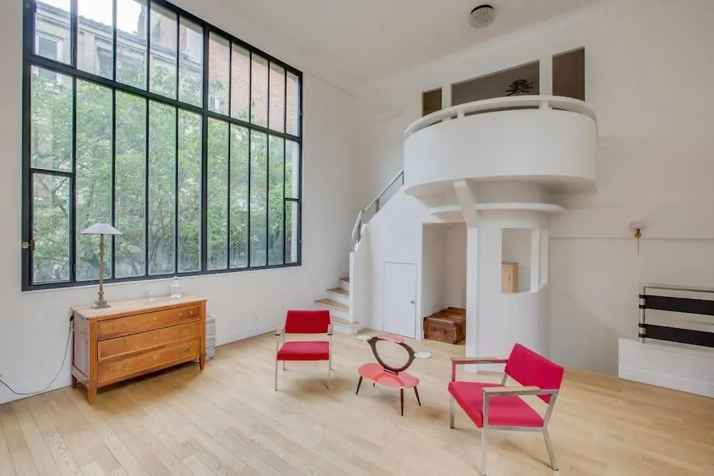 Elegance And Charm At Villa Leandre Paris Apartment