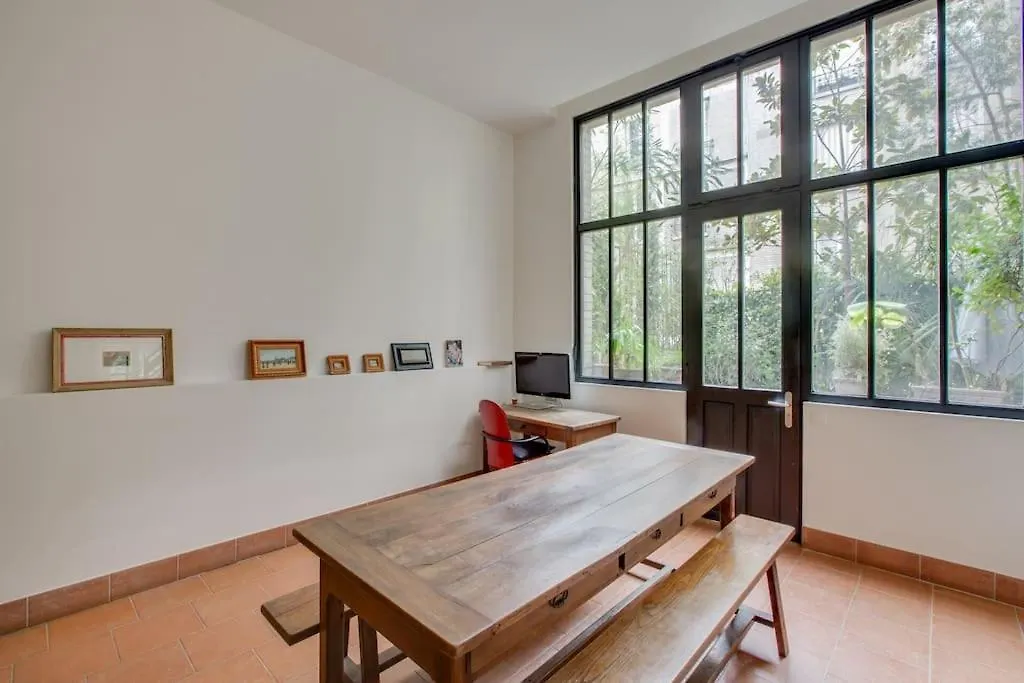 Elegance And Charm At Villa Leandre Paris