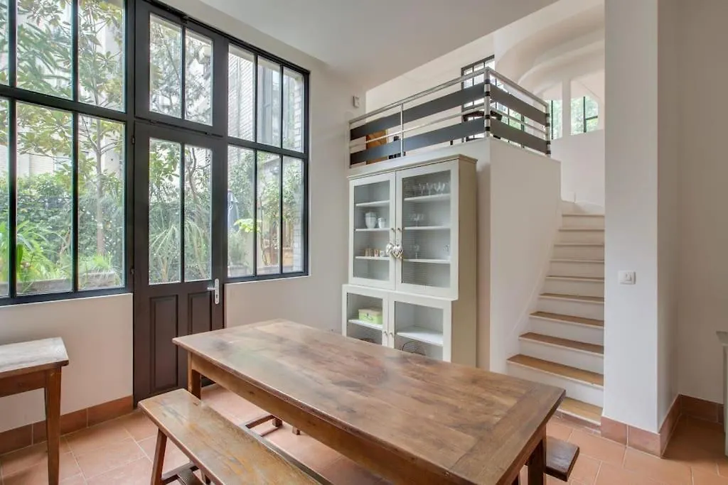 Elegance And Charm At Villa Leandre Paris
